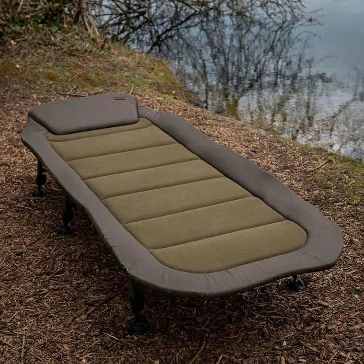 Clearance Fox Voyager Bedchair (Extra Large)