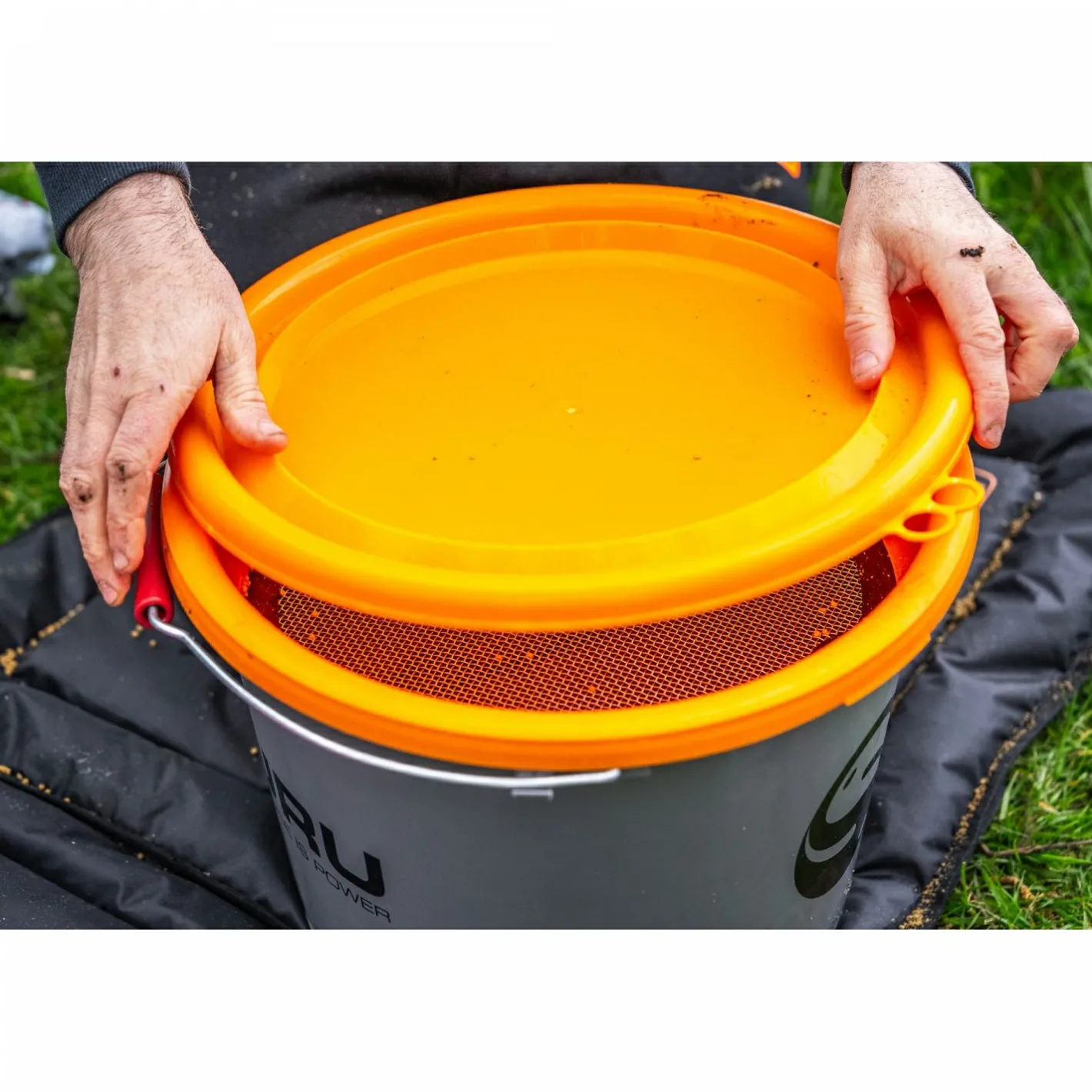Guru Angelkoffer & Angelboxen ·Futtereimer<Bucket Grey (18 l)