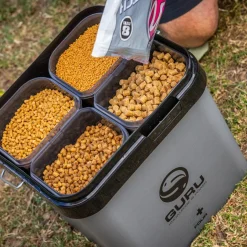 Guru Angelkoffer & Angelboxen ·Futtereimer<Plus 4 System (17 l)