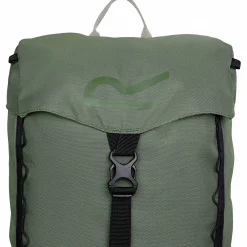 Discount Regatta Survivor V 20-Liter