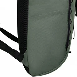 Discount Regatta Survivor V 20-Liter
